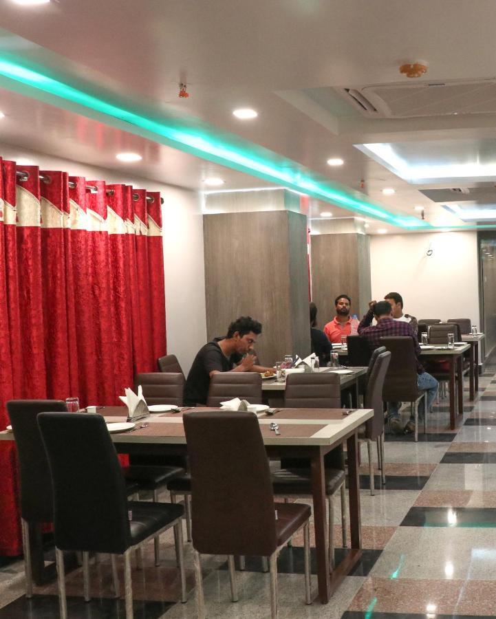 Hotel Nandini Baharampur 외부 사진