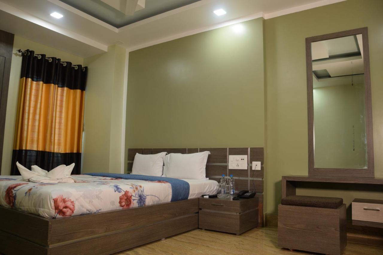 Hotel Nandini Baharampur 외부 사진